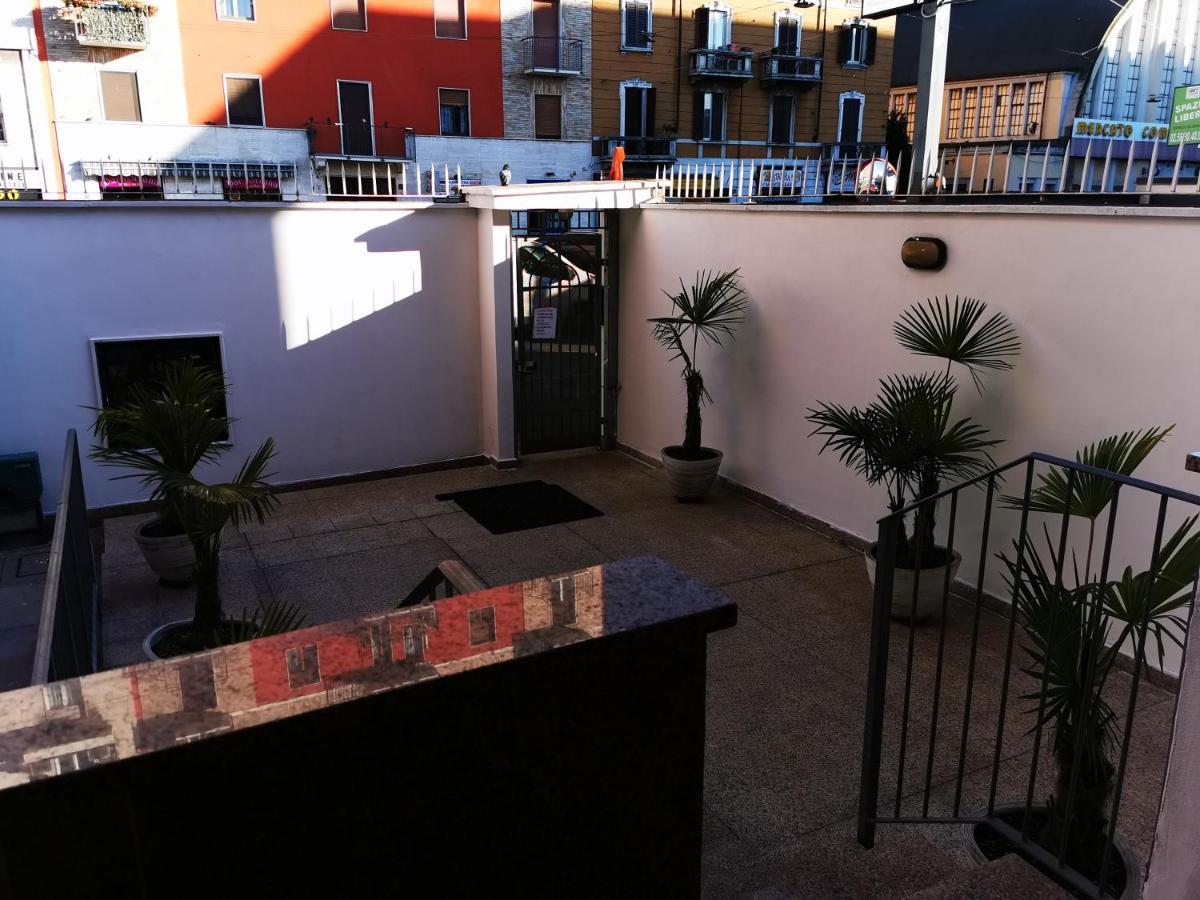 New Luxury Apartment, Milan City Center Ngoại thất bức ảnh