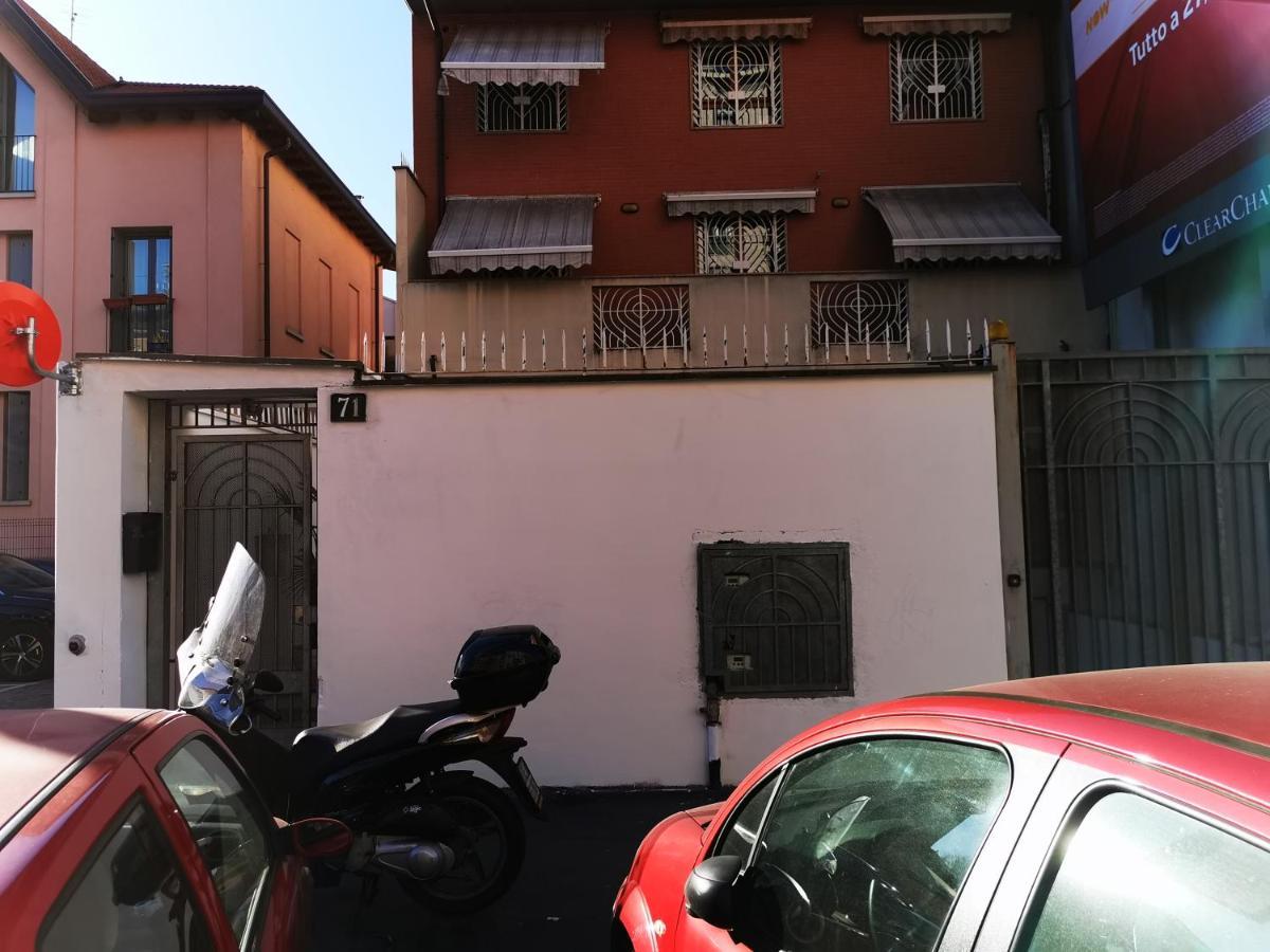 New Luxury Apartment, Milan City Center Ngoại thất bức ảnh